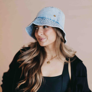 Beach Please Bucket Hat - light denim