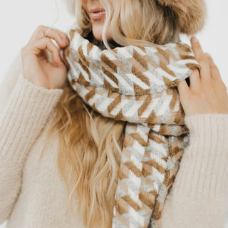 Cold Morning Houndstooth Scarf-Scarf-Pretty Simple