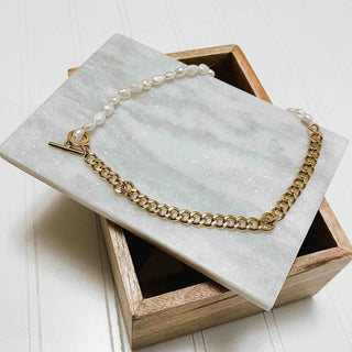 Chain pearl necklace with T-Bar closure - Pearled Chain Necklace